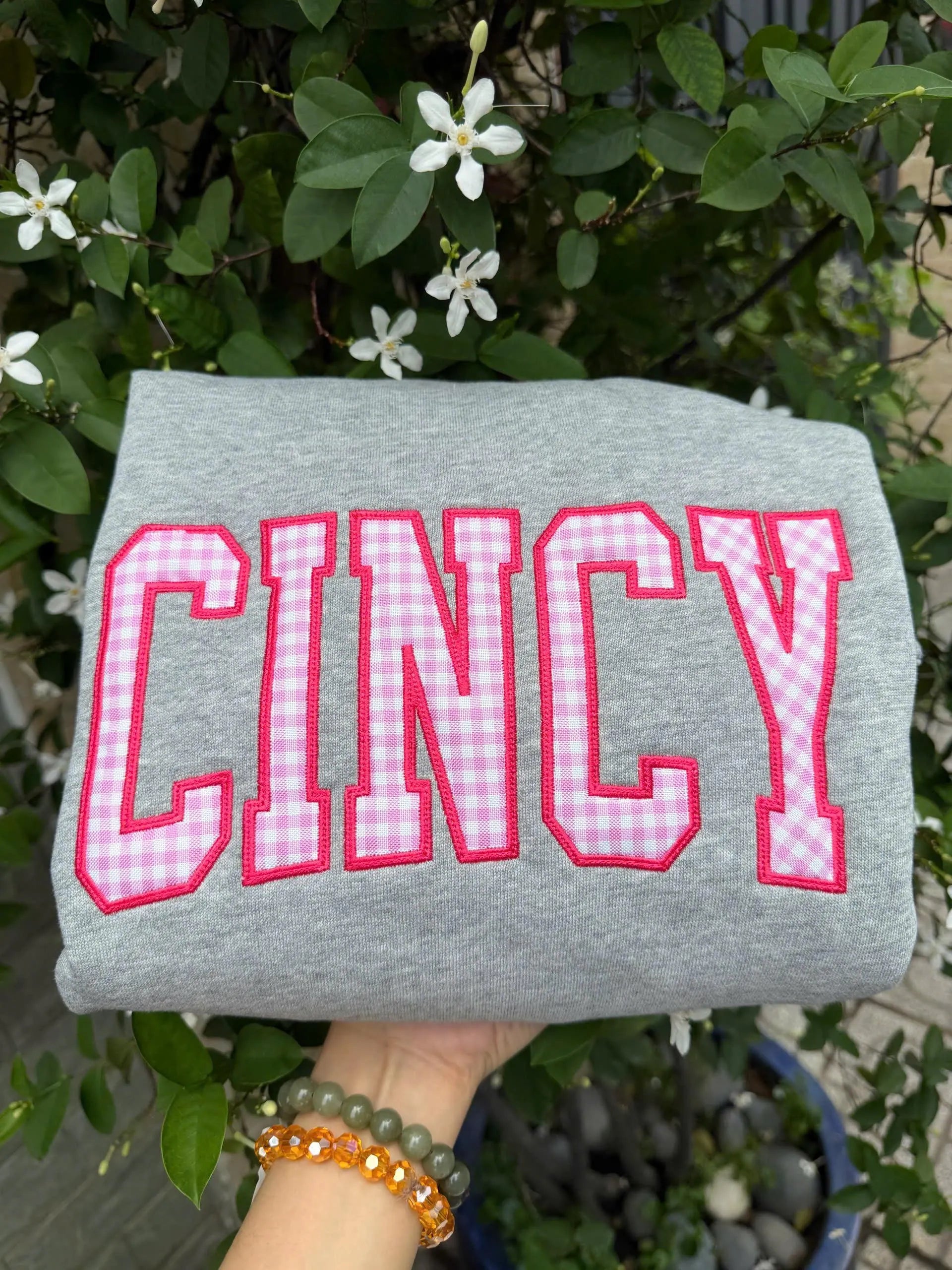 Gingham Monogram Sweatshirt, Custom Checkered Initials Crewneck, Personalized Letter Pullover, Dorm Roommate Gift
