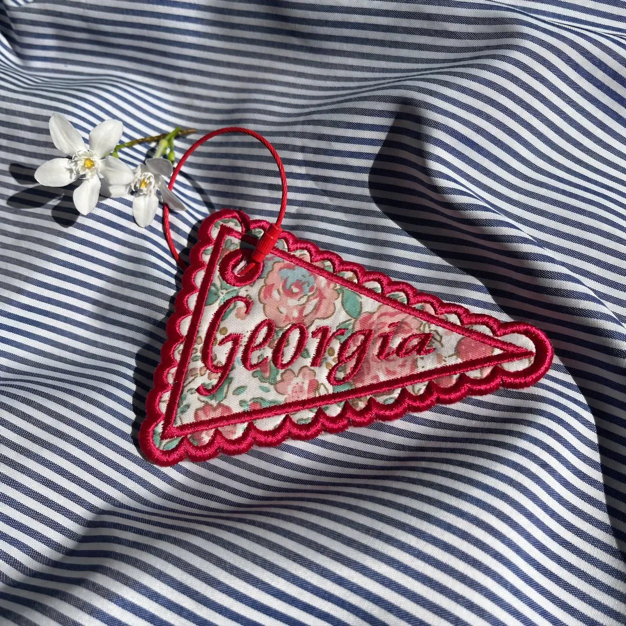 Custom Pennant Bag Charm, Personalized Embroidered Name Tag, Fabric Applique Keychain, Backpack Accessory, Team Gift for Students