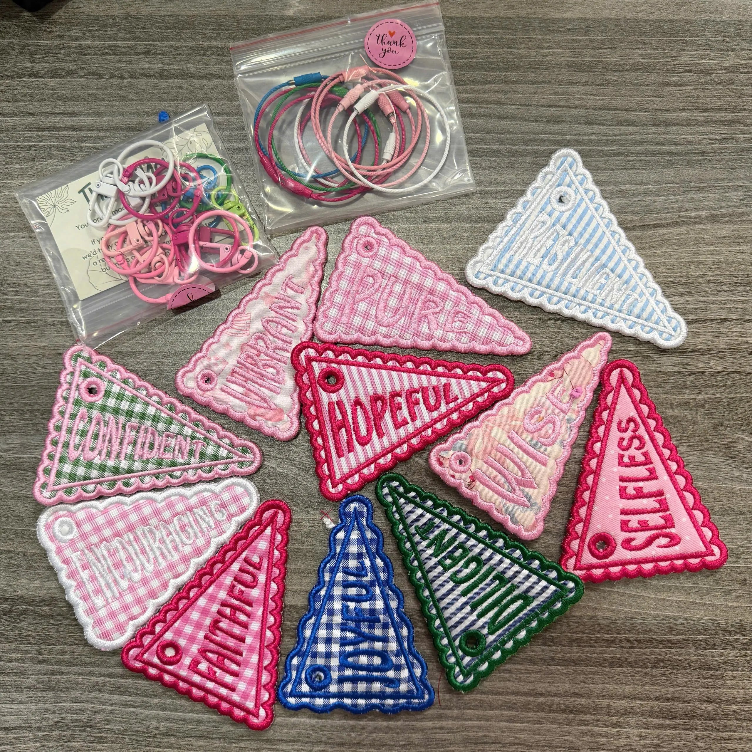 Personalized Embroidered Cheer Pennant Bag Charm, Custom Name Backpack Tag, Preppy Team Gift, Scallop Flag Keychain